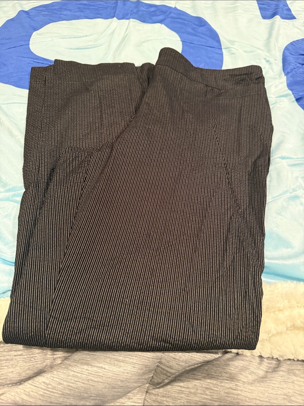Kim Rogers Women’s Black Pinstripe Stretch Dress Pants w/pockets-SZ 14/30